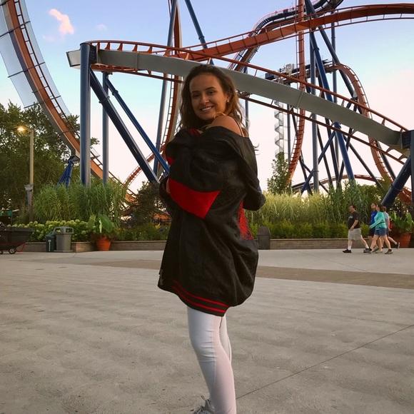 Oversized Hoodie - Picture 2 of 6